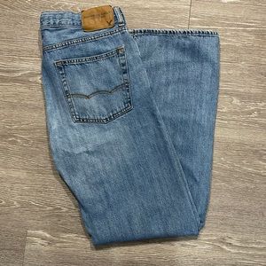 A&E Original Bootcut Light-wash Jeans!